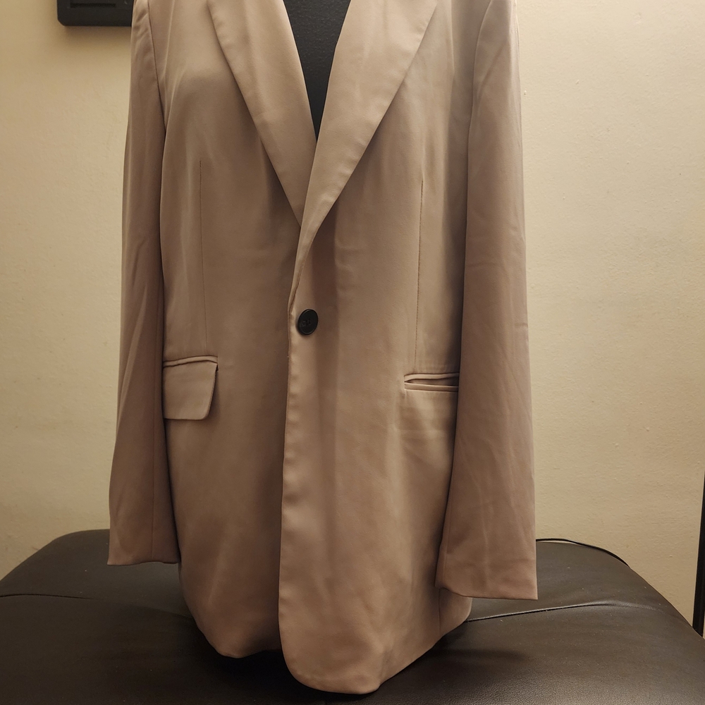 H&M Classic Beige Blazer
